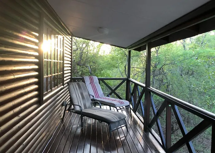 Luxury Treetop Lodge